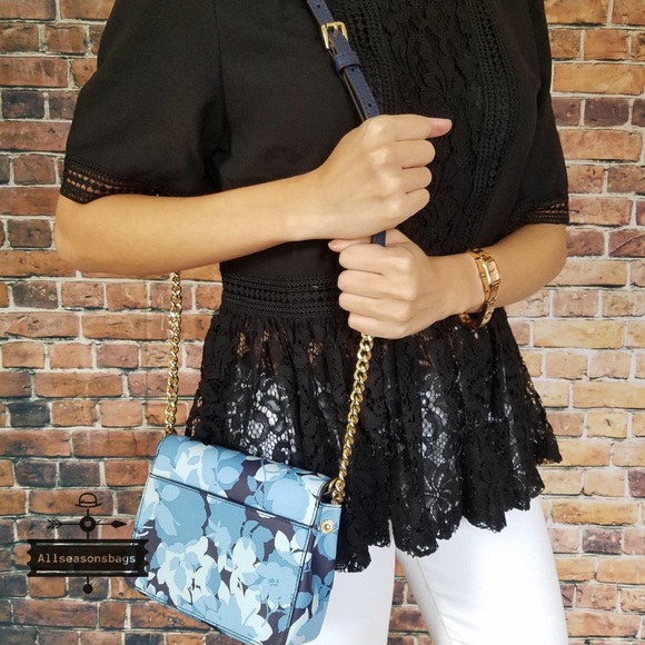 Michael Kors Tina Small crossbody clutch floral - Picture 4 of 5